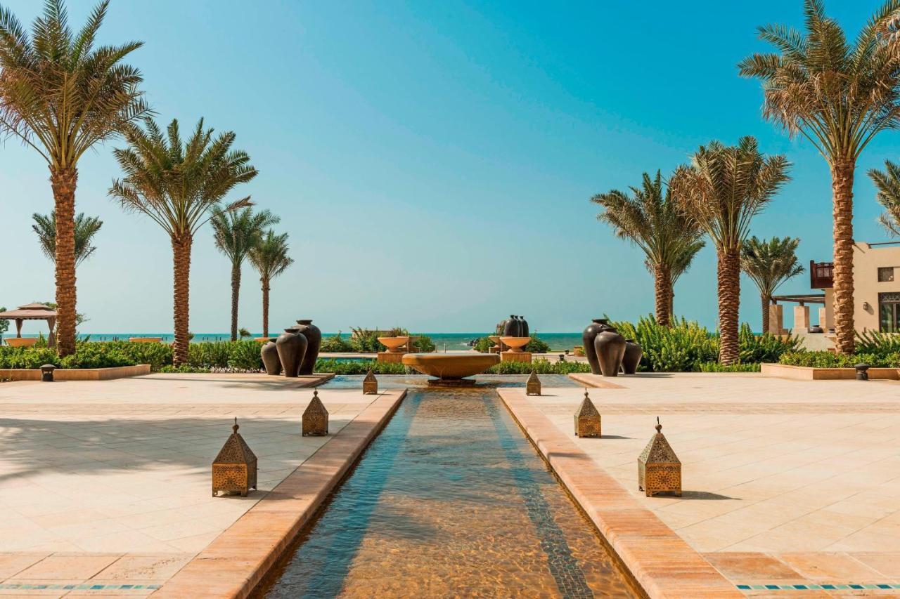 Ajman Saray, A Luxury Collection Resort, Аджман Екстериор снимка The Cove Rotana Resort