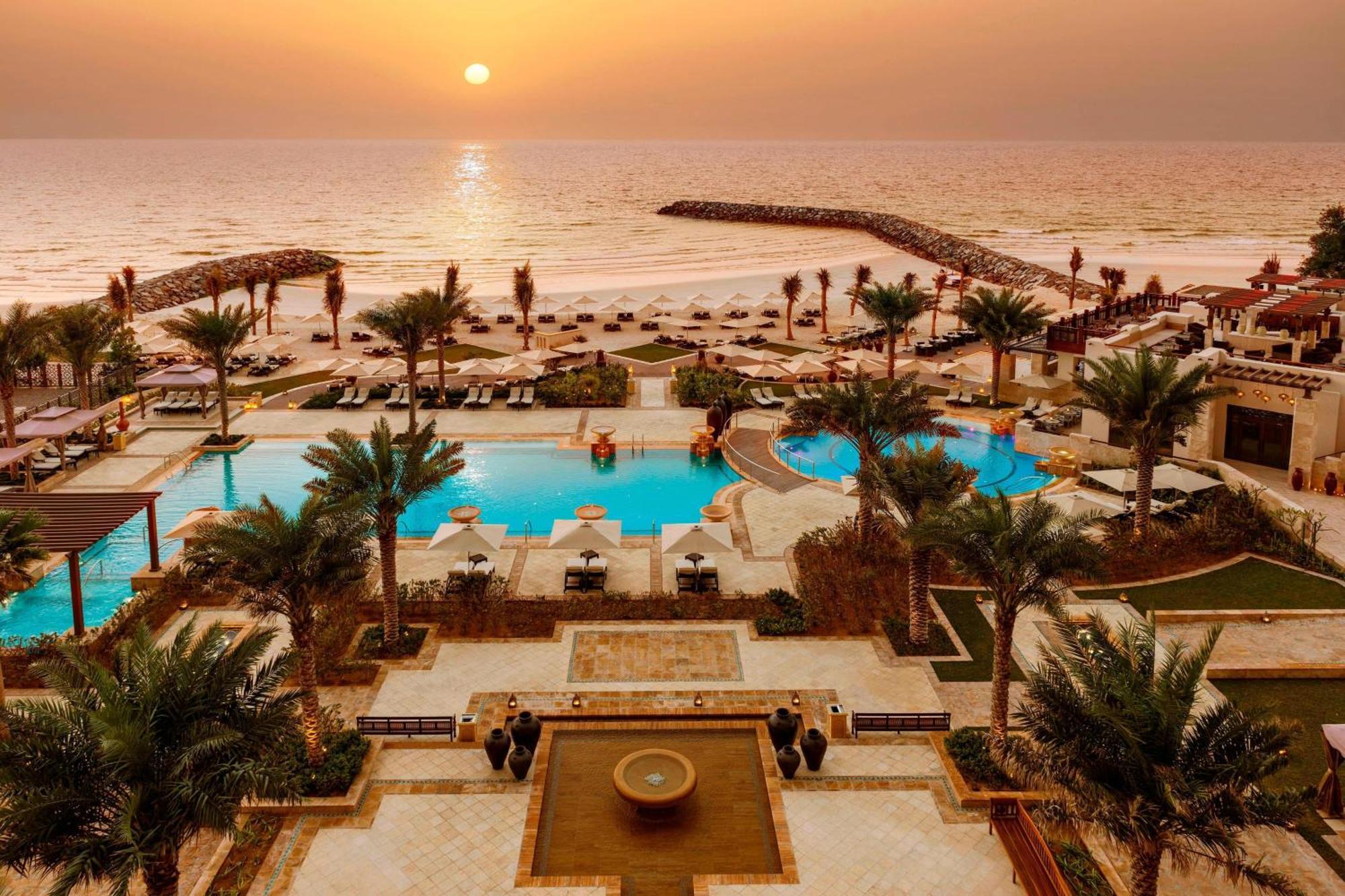 Ajman Saray, A Luxury Collection Resort, Аджман Екстериор снимка The Oberoi Beach, Muscat