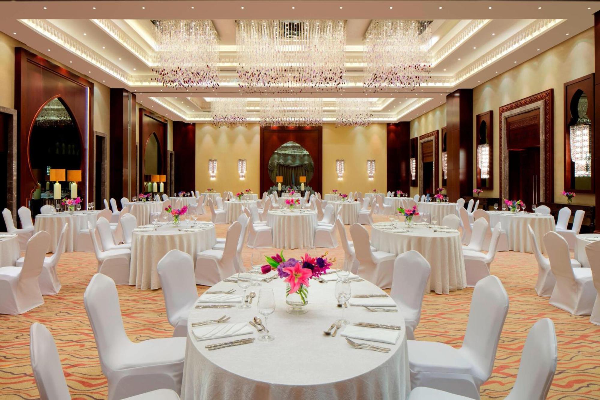 Ajman Saray, A Luxury Collection Resort, Аджман Екстериор снимка The ballroom