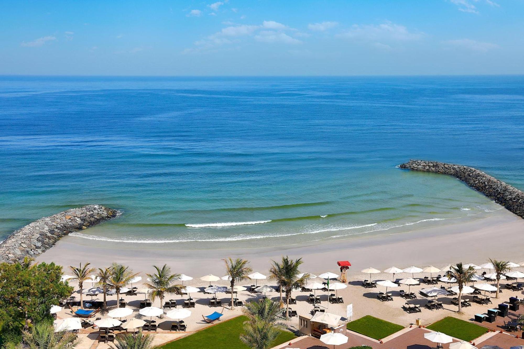 Ajman Saray, A Luxury Collection Resort, Аджман Екстериор снимка Beach at the Jumeirah Beach Hotel