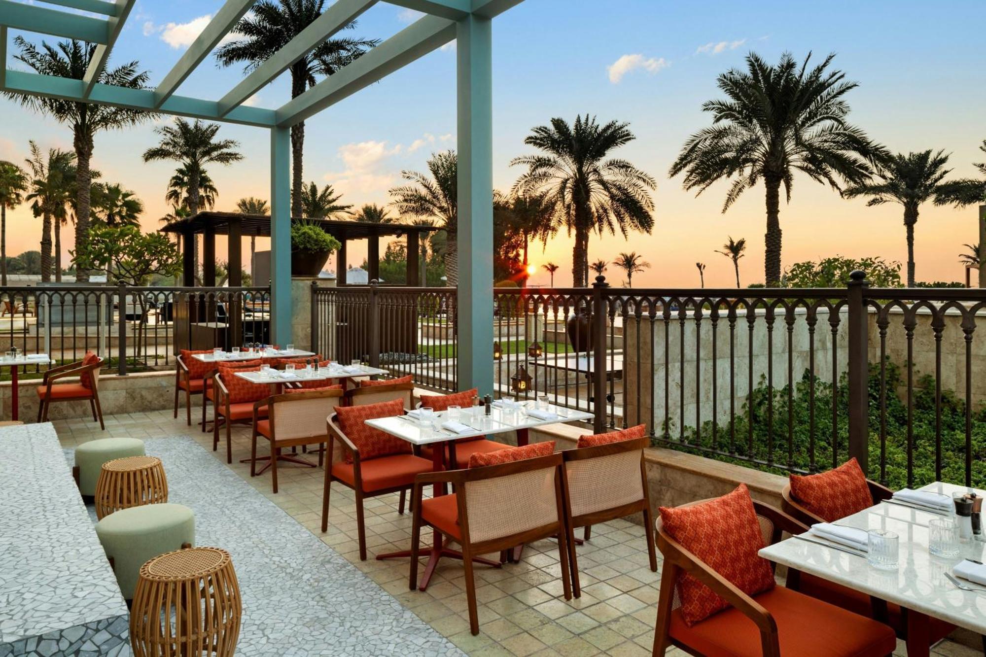 Ajman Saray, A Luxury Collection Resort, Аджман Екстериор снимка The Terrace