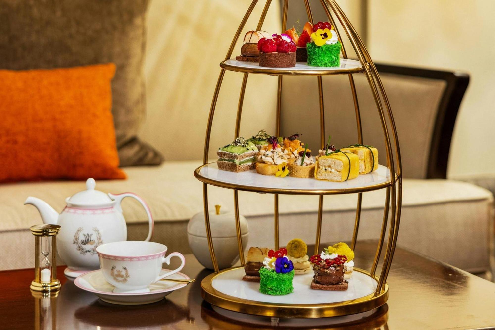 Ajman Saray, A Luxury Collection Resort, Аджман Екстериор снимка Afternoon tea at the Taj Mahal Palace, Mumbai