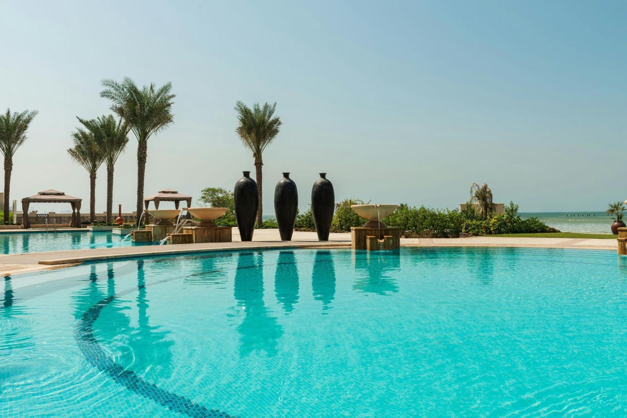 Ajman Saray, A Luxury Collection Resort, Аджман Екстериор снимка